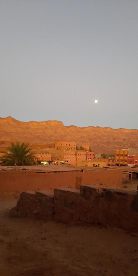 Hotel Dar Ilyana Ait Tiourhza Esterno foto