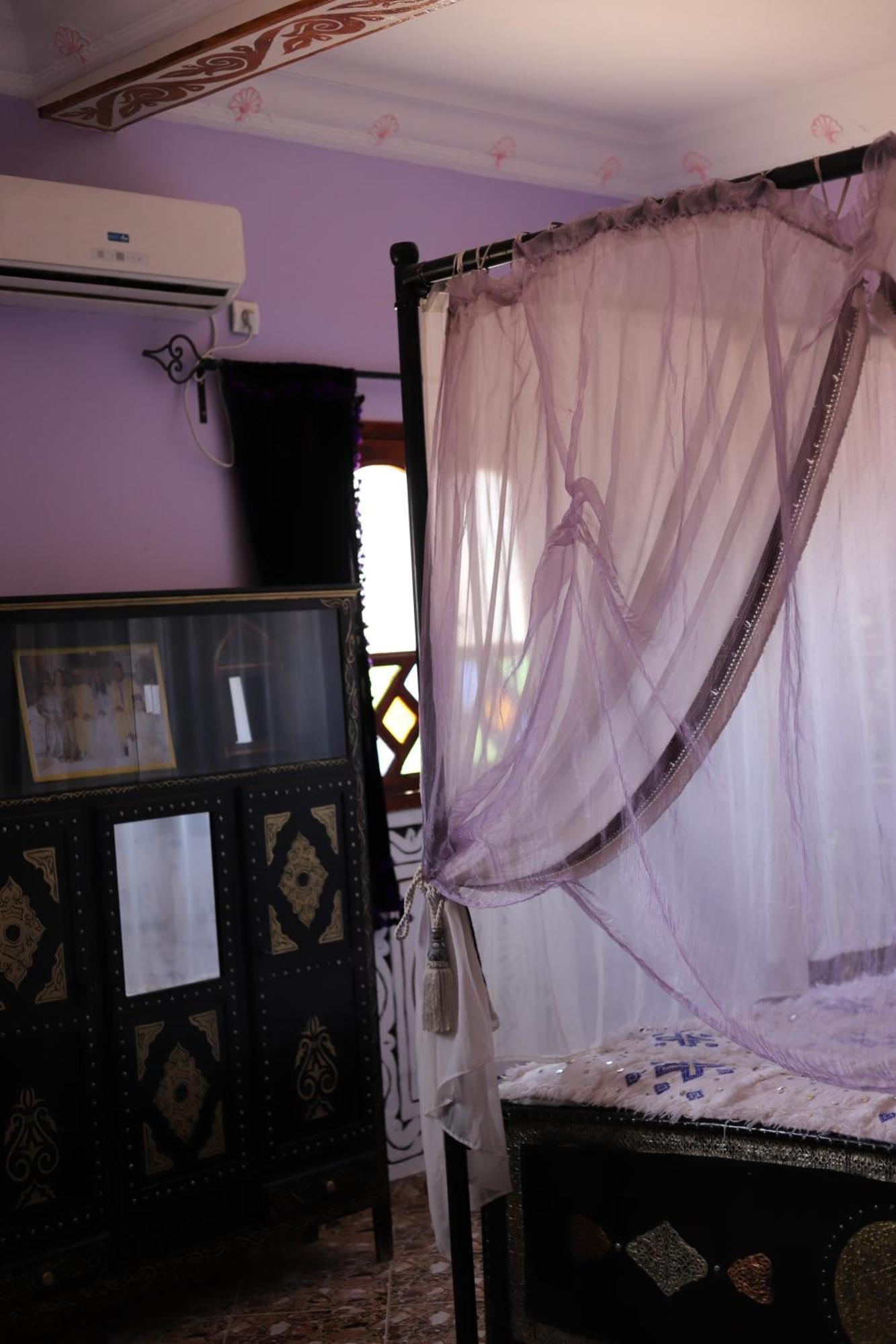 Hotel Dar Ilyana Ait Tiourhza Esterno foto