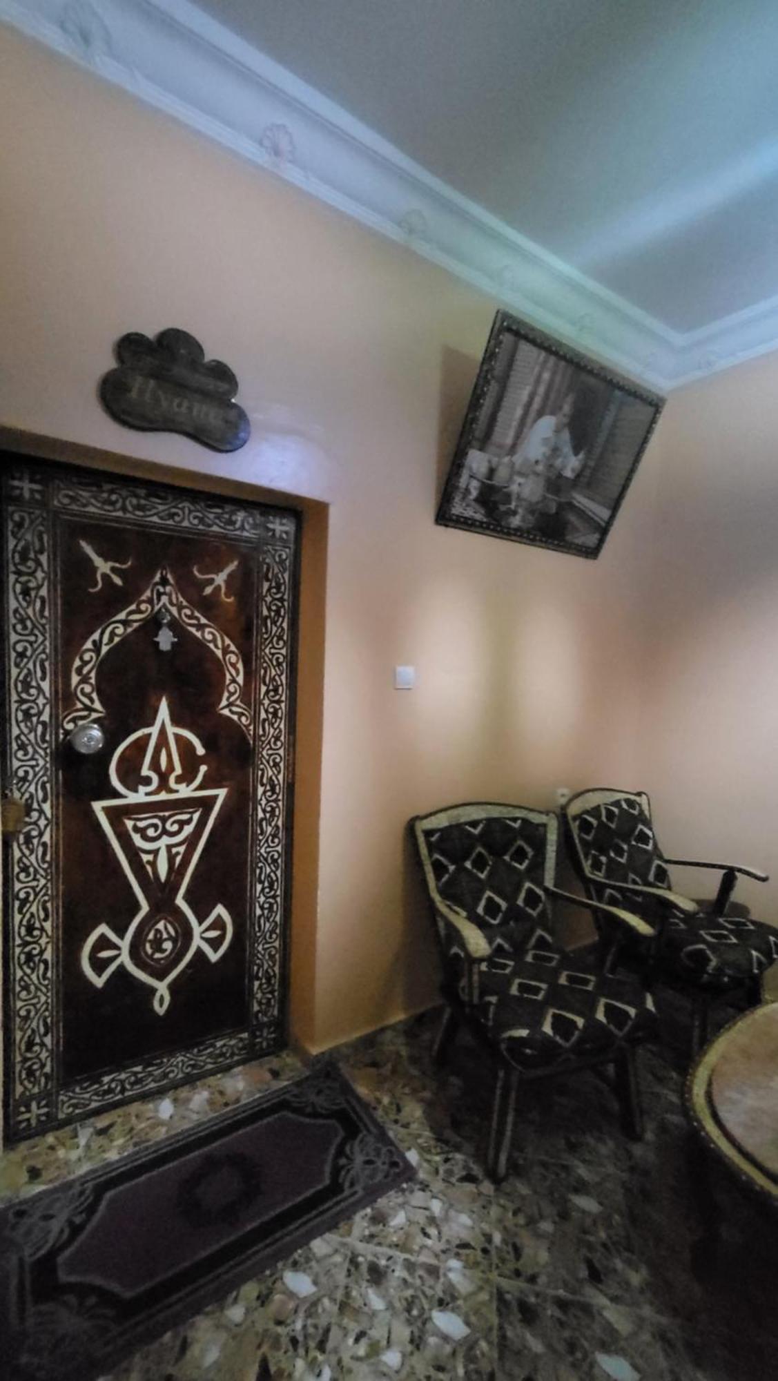 Hotel Dar Ilyana Ait Tiourhza Esterno foto