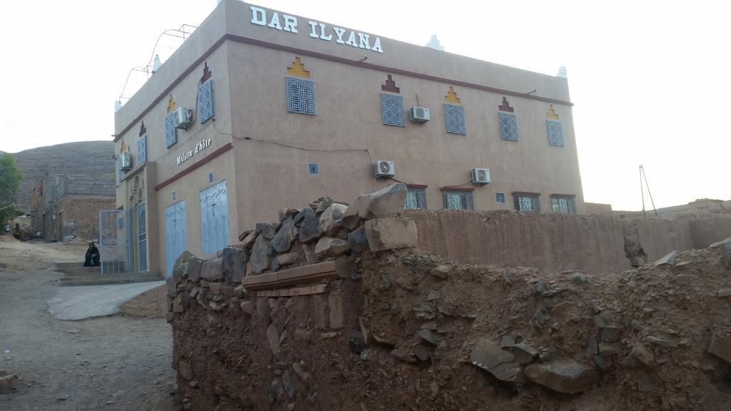 Hotel Dar Ilyana Ait Tiourhza Esterno foto